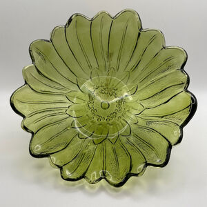 Vintage Mid-Century Indiana Glass Lily Pons Avocado Green Sunflower Bowl.